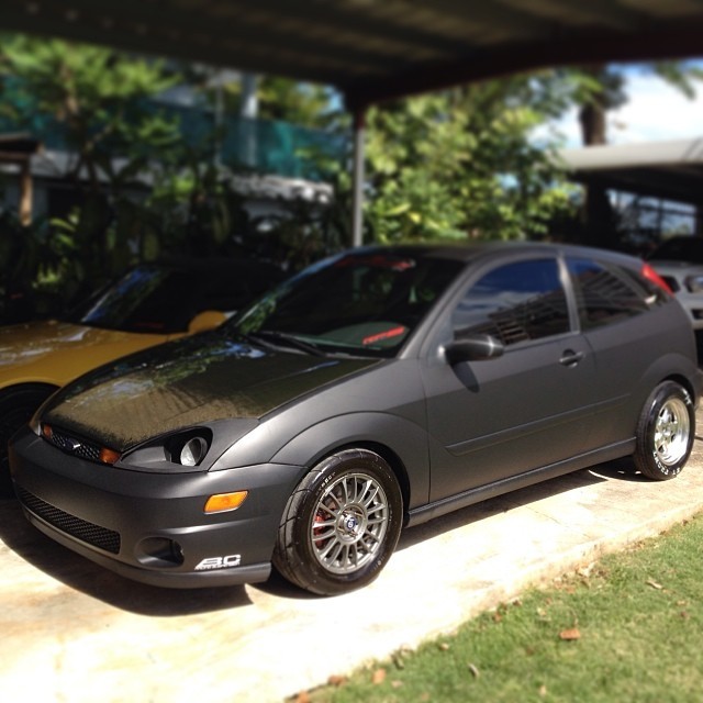 2001 Flat Black Ford Focus ZX3 picture, mods, upgrades