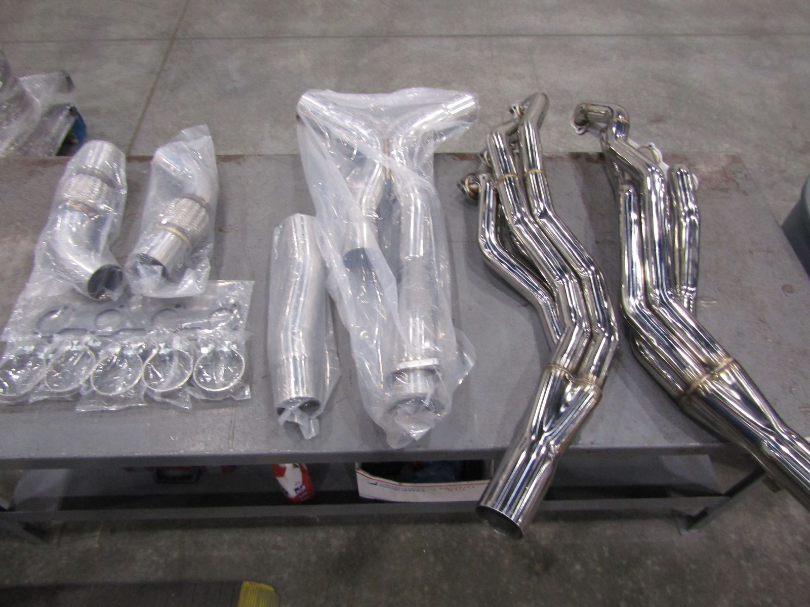 Long Tube Headers and Exhaust System FE635110 for 2003-2006 Mercedes AMG E55