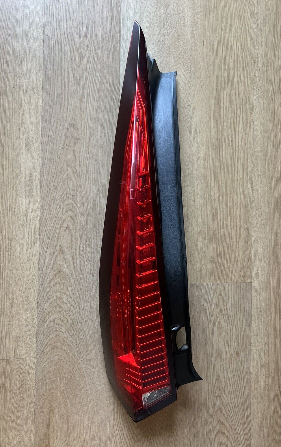 10-14 Cadillac CTS CTS-V SPORT WAGON OEM Left Tail Light 22979371