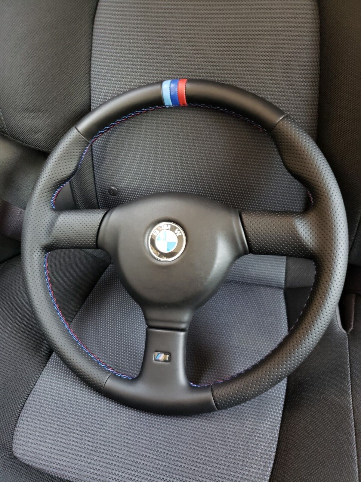BMW e30,e32 e34 m5 m3 steering wheel m