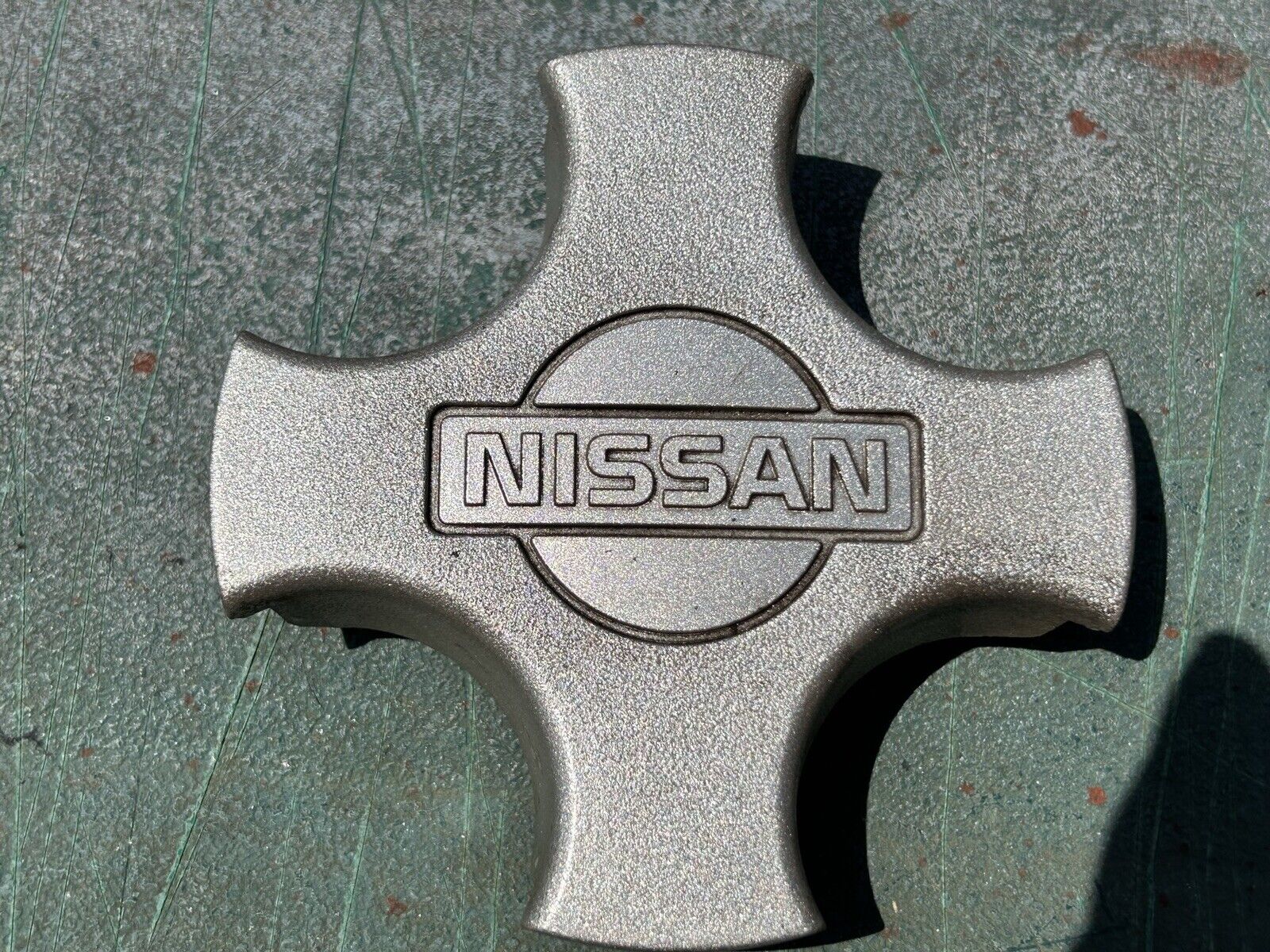 Nissan Primera Wheel Centre Cap 4034250J00