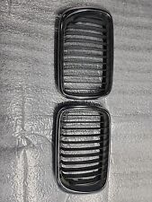 Genuine BMW E36 318i 318ti 325i 325is M3 Set of Left and Right Front Grilles picture
